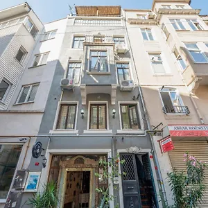 taksim-antique-hotel.istanbul-turkeyhotels.com/